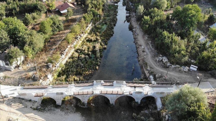 Antik Roma dönemi şehrine dönmek için deniz taşıtları