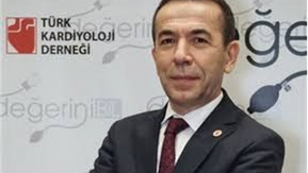 COVID-19 döneminde kronik kalp hastalarına tedavinizi aksatmayın uyarısı
