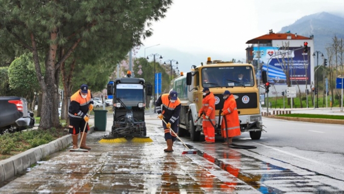 Denizli Büyükşehir koronavirüs mücadelesini aralıksız sürdürüyor