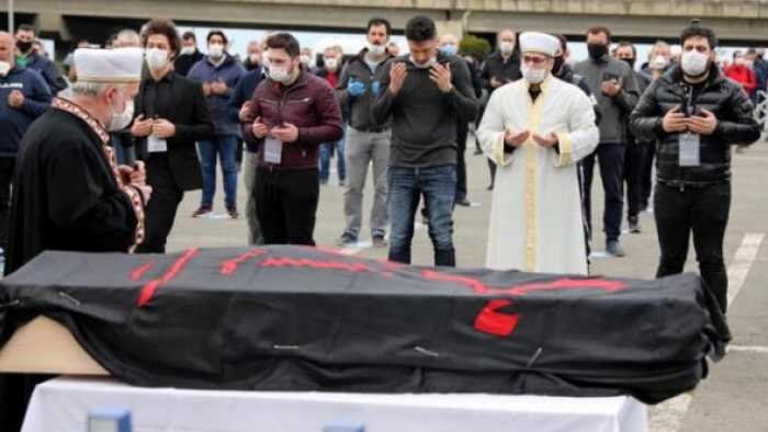 Haydar Baş'ın tabutundaki siyah örtünün anlamı ne?