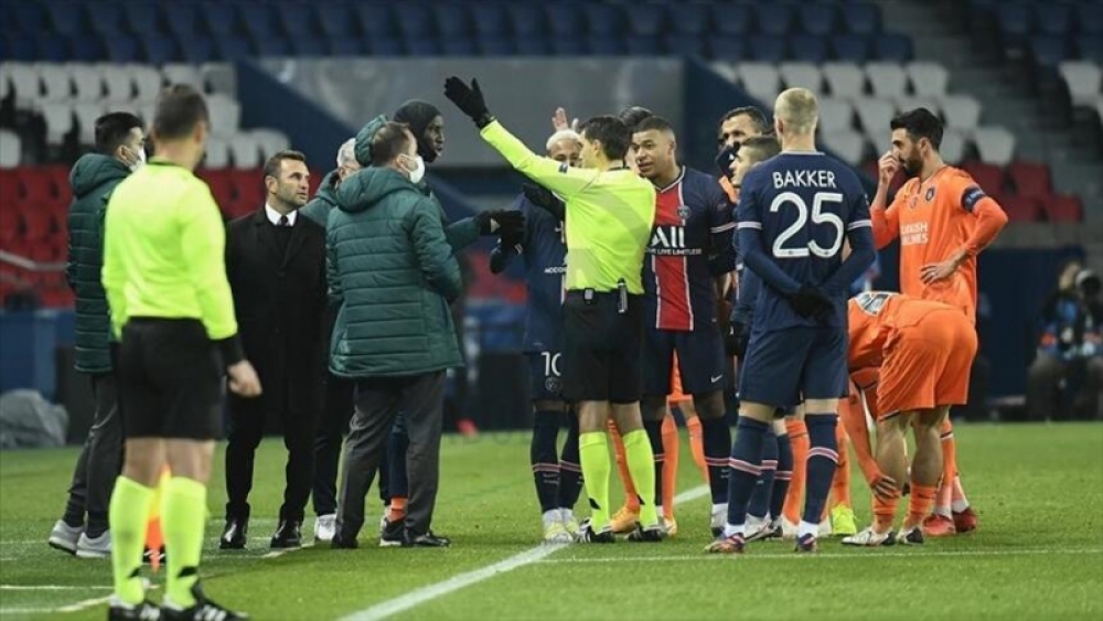 PSG-Başakşehir maçı ırkçılık iddiasıyla ertelendi