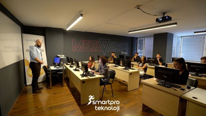 Türkiye'nin Önde Gelen Bilişim Eğitim Merkezi: Smartpro Teknoloji